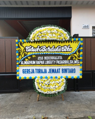 Papan Bunga Duka di Kapuk Muara